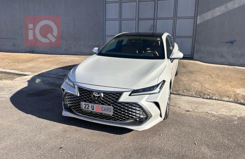 تويوتا أفالون